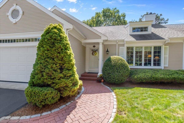 27 FLOODTIDE LN, HYANNIS, MA 02601 - Image 2b2d8676b84ec02ce2988c2e3a2c87f9/1346792600
