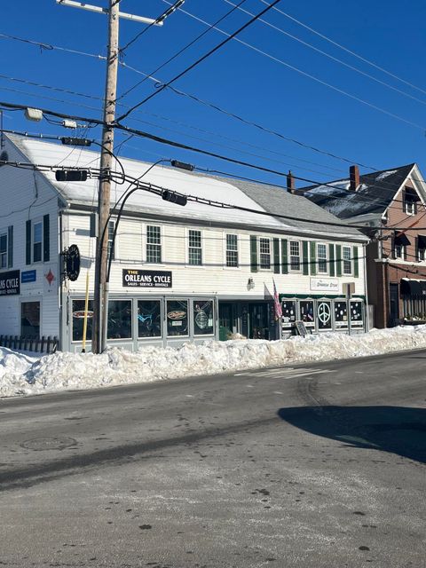 Photo of 26 Main Street St #2, Orleans, MA 02653 (MLS # 22600273)