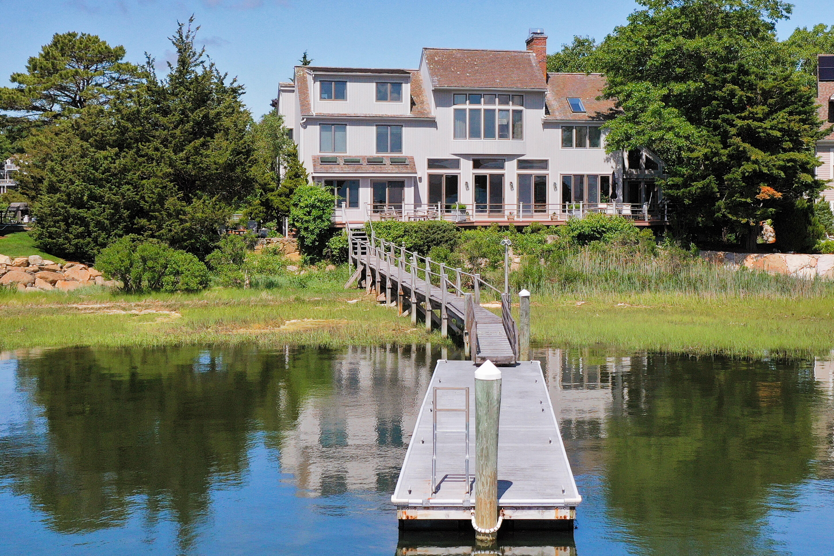 Mashpee, Massachusetts 02649, United States, 5 Bedrooms Bedrooms, ,5 BathroomsBathrooms,Residential,Active,115274