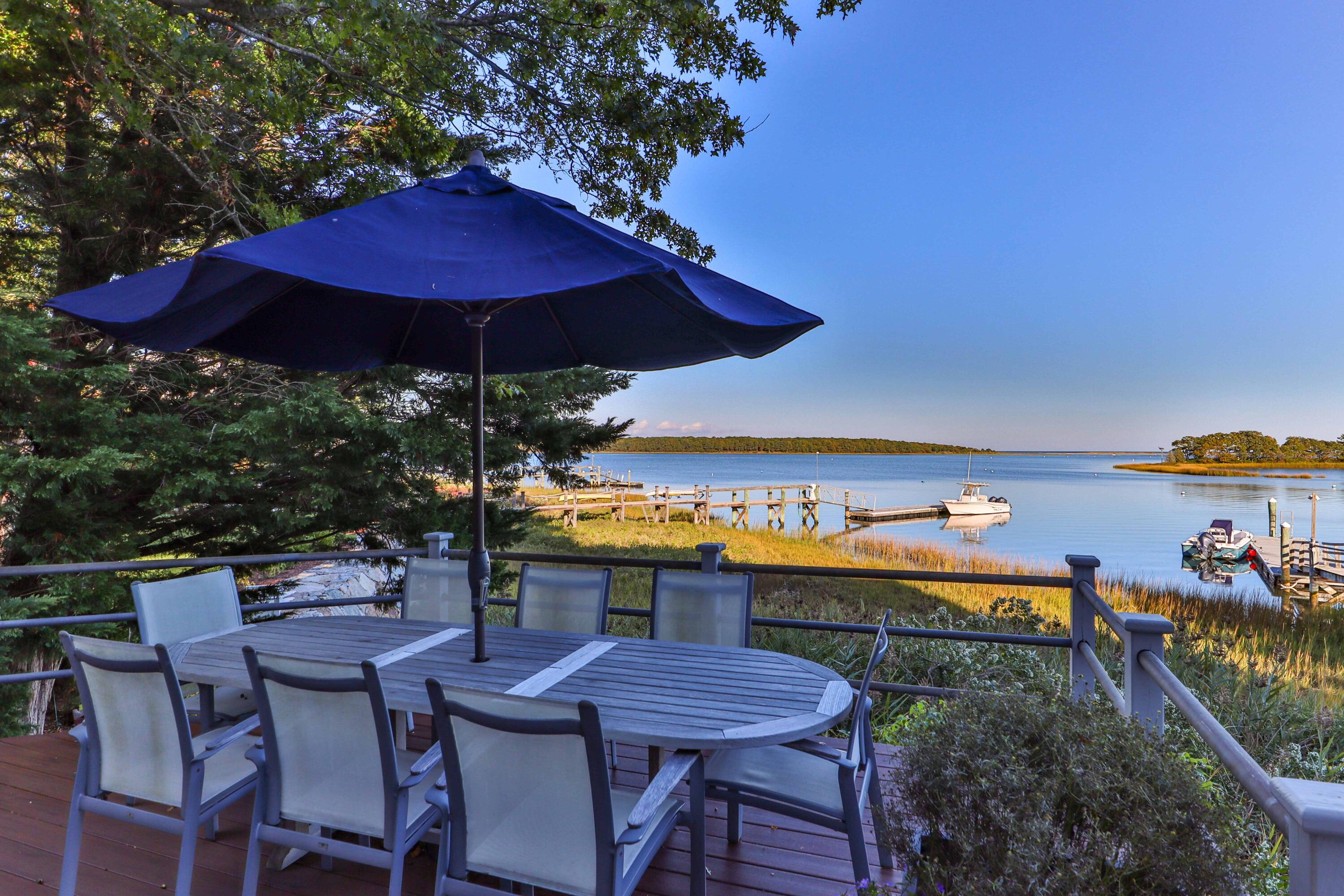 Mashpee, Massachusetts 02649, United States, 5 Bedrooms Bedrooms, ,5 BathroomsBathrooms,Residential,Active,115274