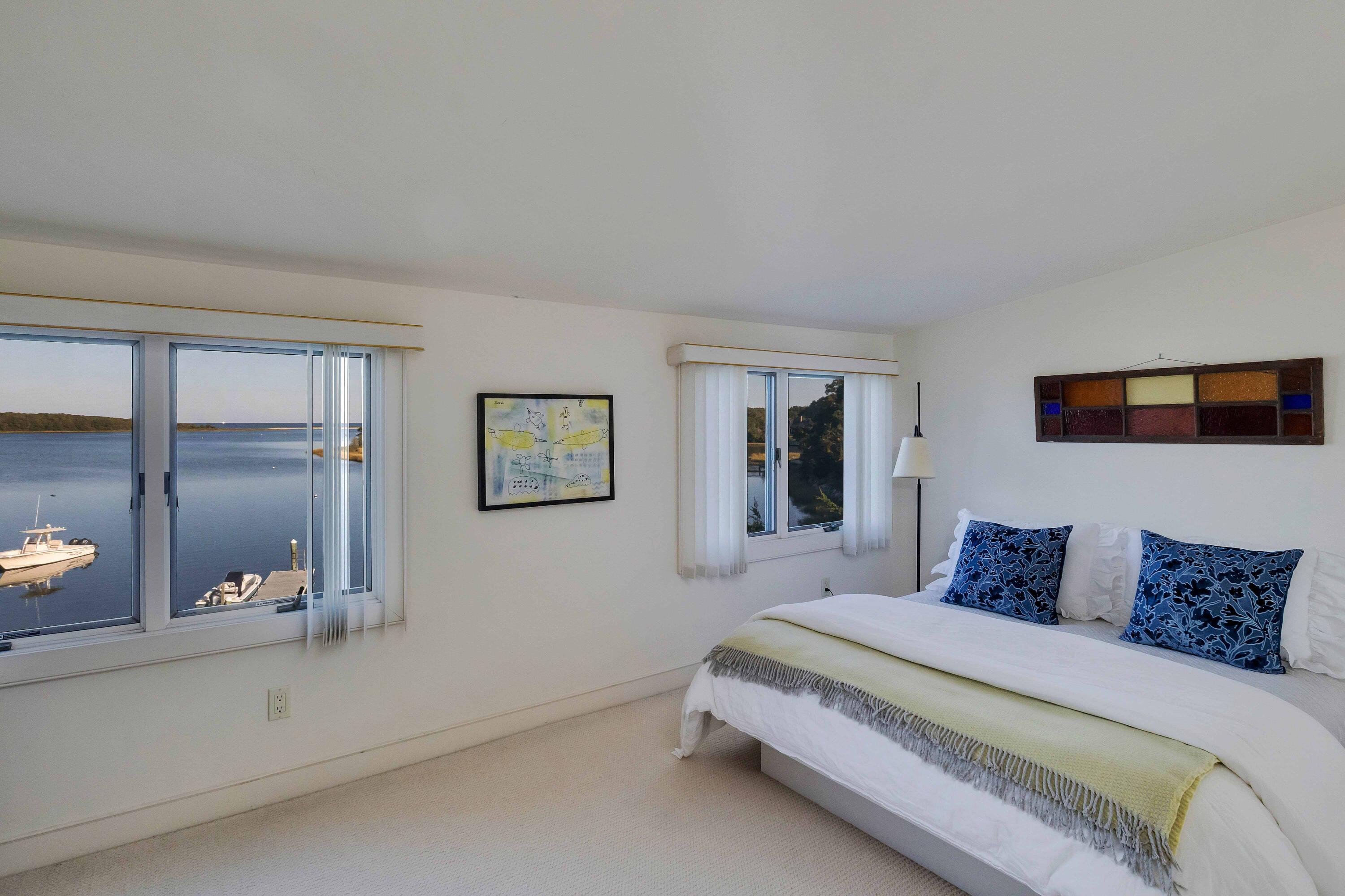 Mashpee, Massachusetts 02649, United States, 5 Bedrooms Bedrooms, ,5 BathroomsBathrooms,Residential,Active,115274