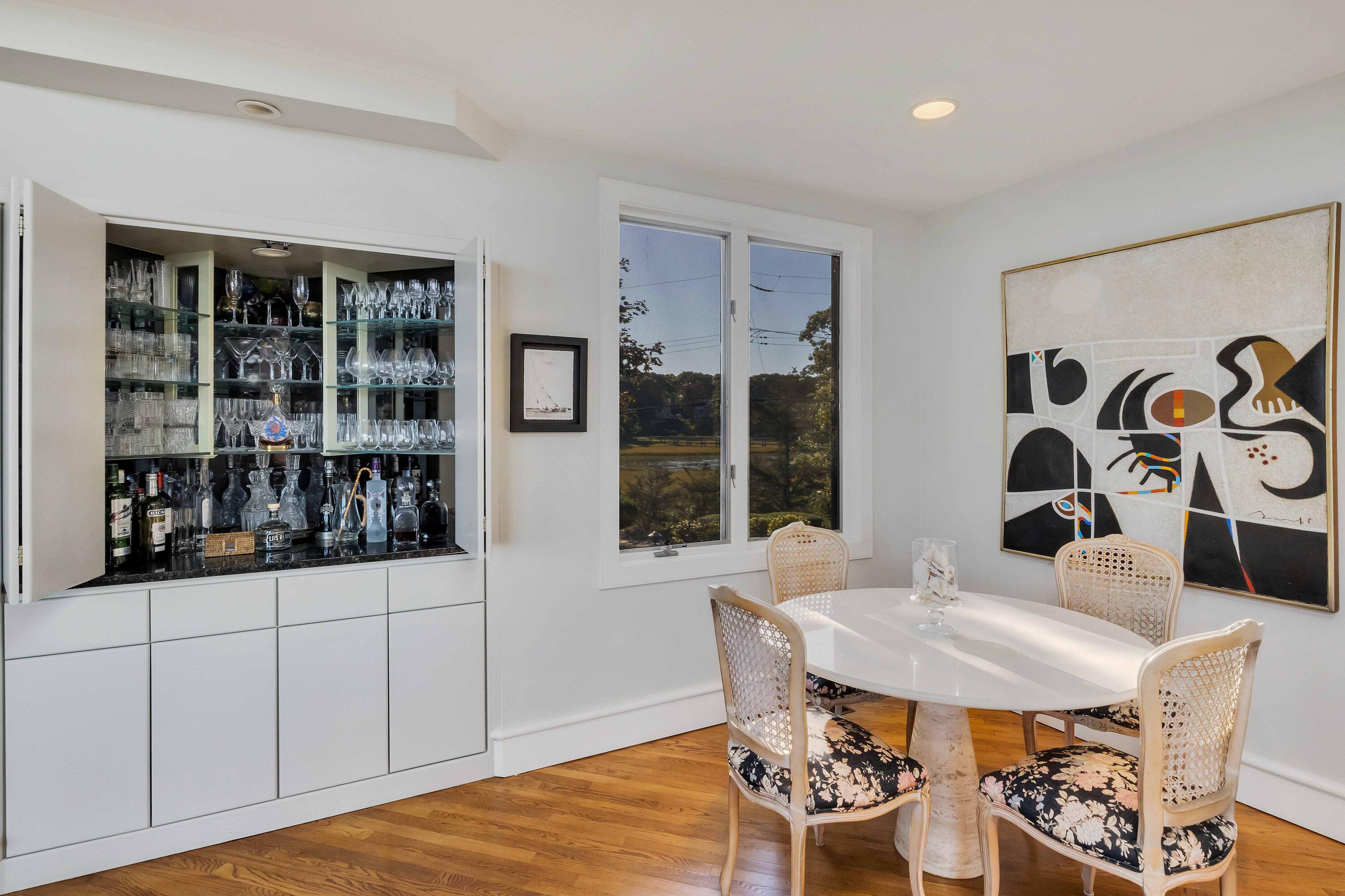 Mashpee, Massachusetts 02649, United States, 5 Bedrooms Bedrooms, ,5 BathroomsBathrooms,Residential,Active,115274