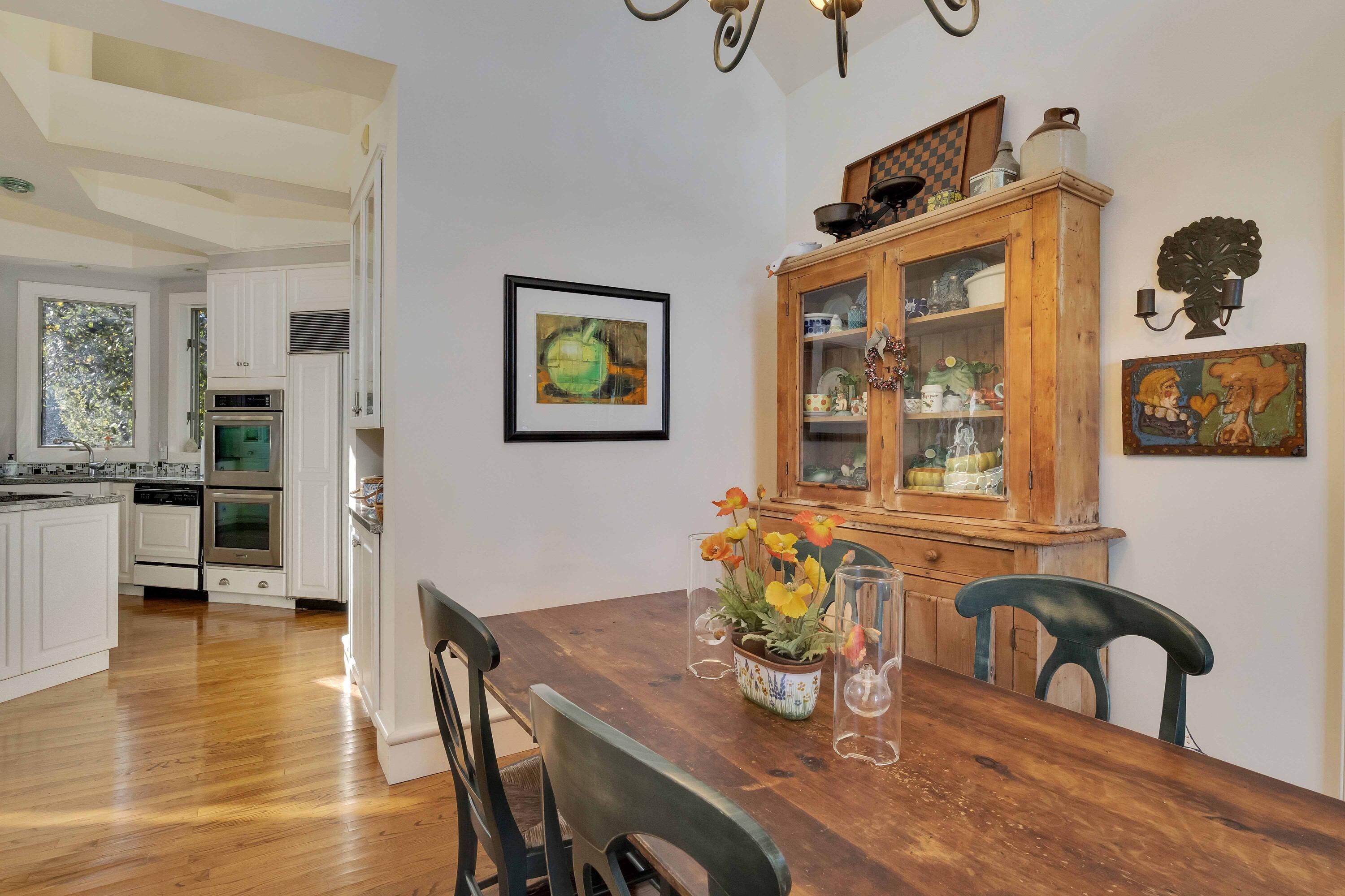 Mashpee, Massachusetts 02649, United States, 5 Bedrooms Bedrooms, ,5 BathroomsBathrooms,Residential,Active,115274