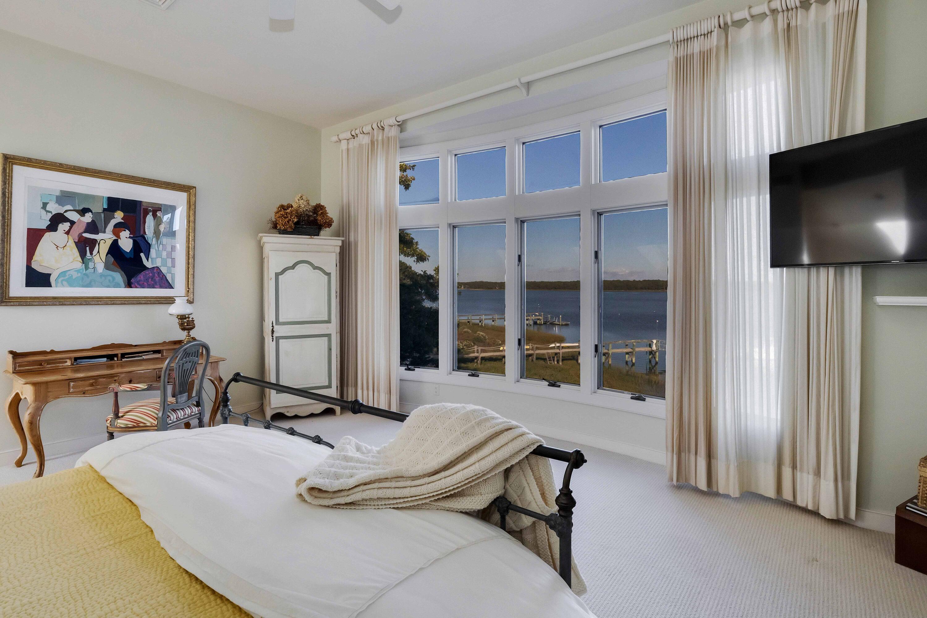 Mashpee, Massachusetts 02649, United States, 5 Bedrooms Bedrooms, ,5 BathroomsBathrooms,Residential,Active,115274