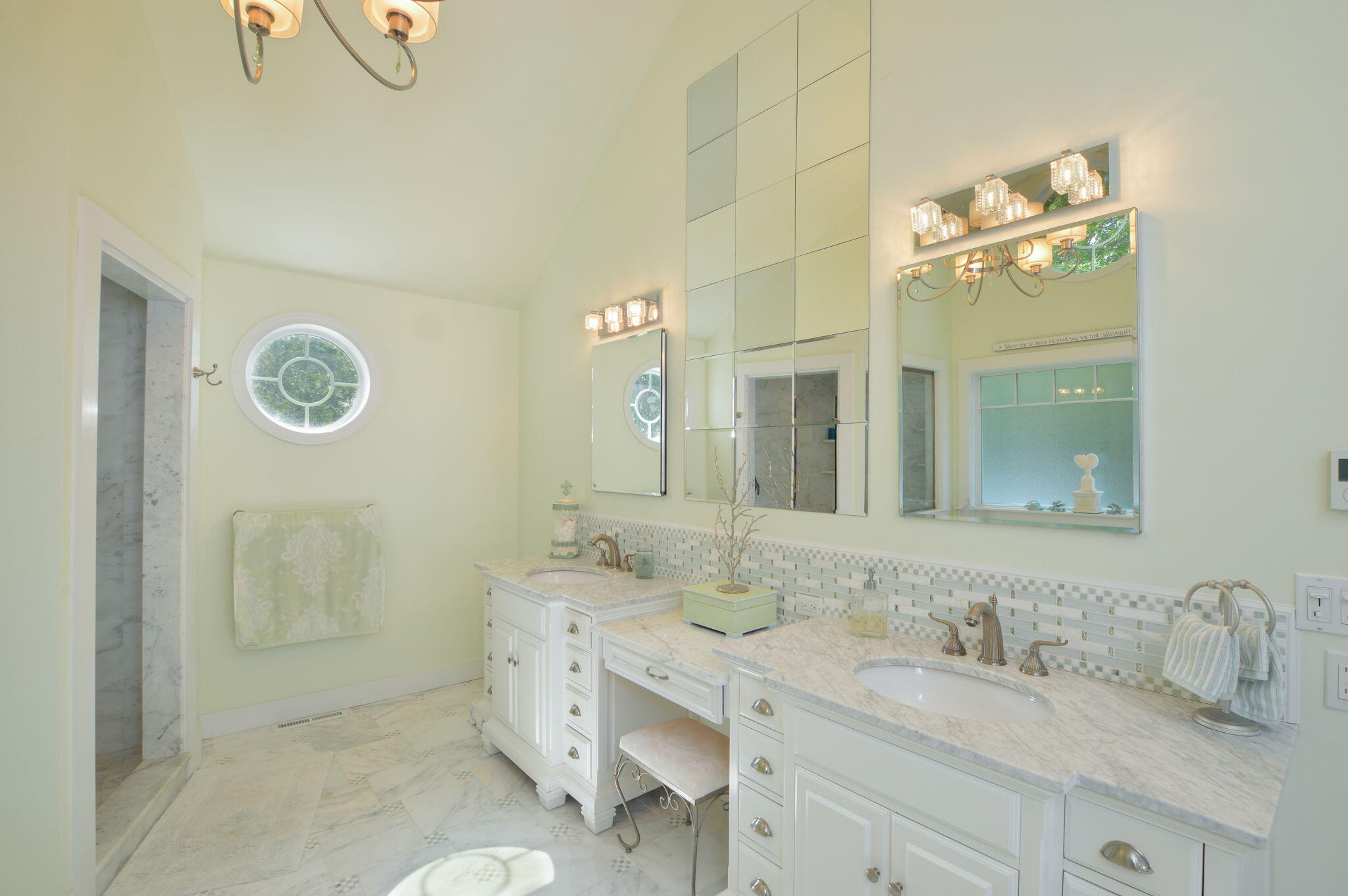 Osterville, Massachusetts 02655, United States, 3 Bedrooms Bedrooms, ,3 BathroomsBathrooms,Residential,Pending,153188