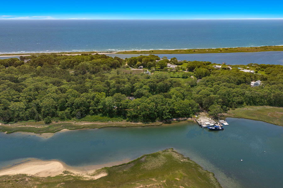 Osterville, Massachusetts 02655, United States, 5 Bedrooms Bedrooms, ,4 BathroomsBathrooms,Residential,Active,157769