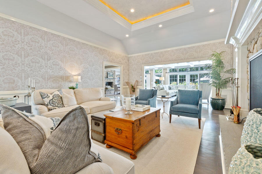 Osterville, Massachusetts 02655, United States, 7 Bedrooms Bedrooms, ,10 BathroomsBathrooms,Residential,Active,142834