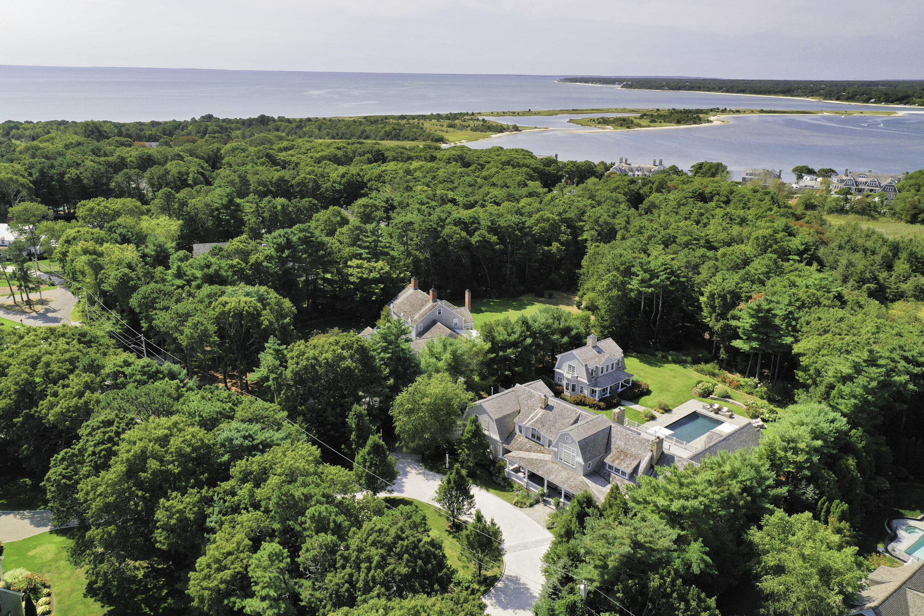 Osterville, Massachusetts 02655, United States, 7 Bedrooms Bedrooms, ,10 BathroomsBathrooms,Residential,Active,142834