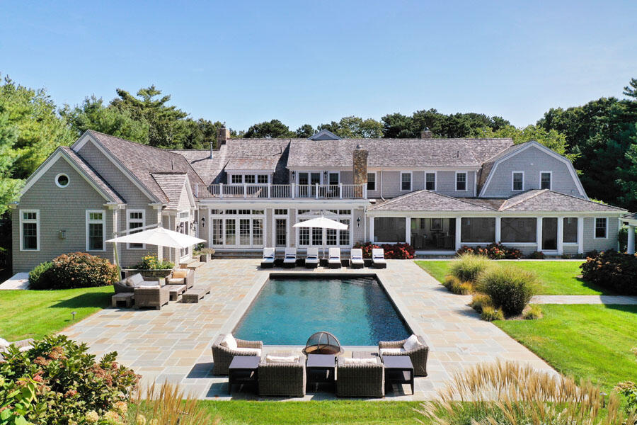 Osterville, Massachusetts 02655, United States, 7 Bedrooms Bedrooms, ,10 BathroomsBathrooms,Residential,Active,142834