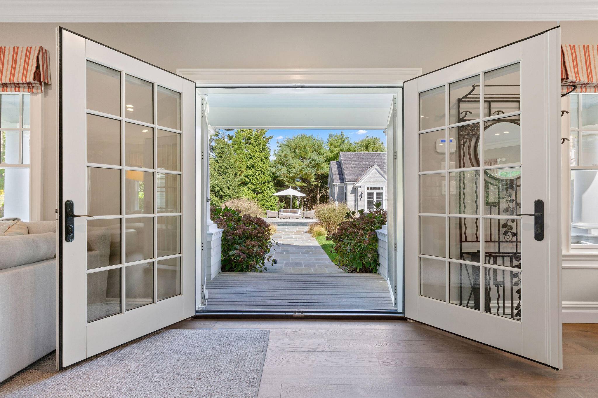 Osterville, Massachusetts 02655, United States, 7 Bedrooms Bedrooms, ,10 BathroomsBathrooms,Residential,Active,142834