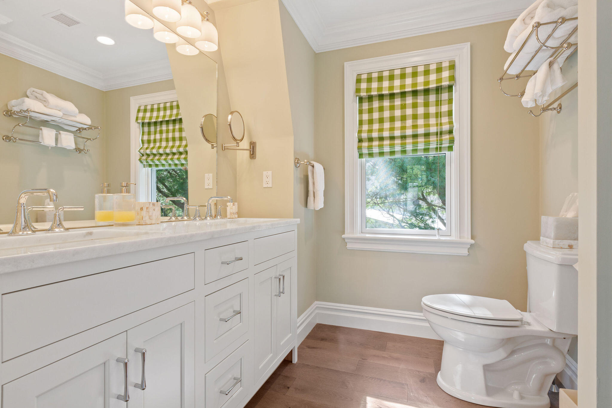 Osterville, Massachusetts 02655, United States, 7 Bedrooms Bedrooms, ,10 BathroomsBathrooms,Residential,Active,142834