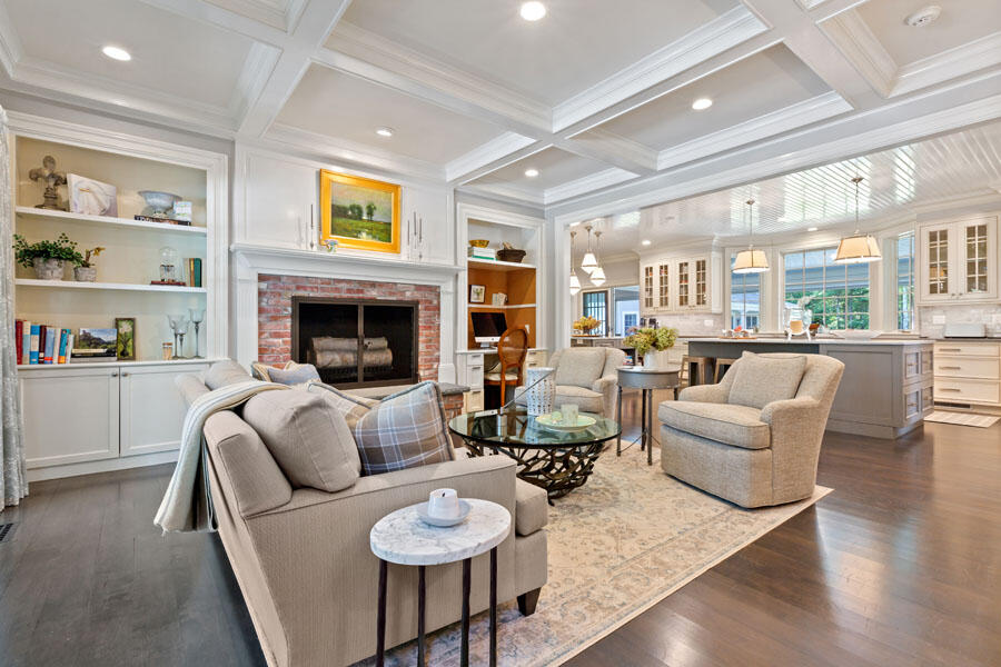 Osterville, Massachusetts 02655, United States, 7 Bedrooms Bedrooms, ,10 BathroomsBathrooms,Residential,Active,142834