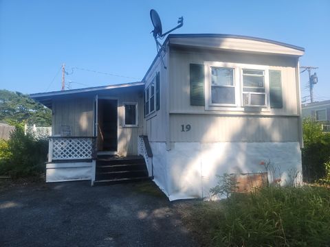 Photo of 300 Nathan Ellis Highway #19, Mashpee, MA 02649 (MLS # 22603607)