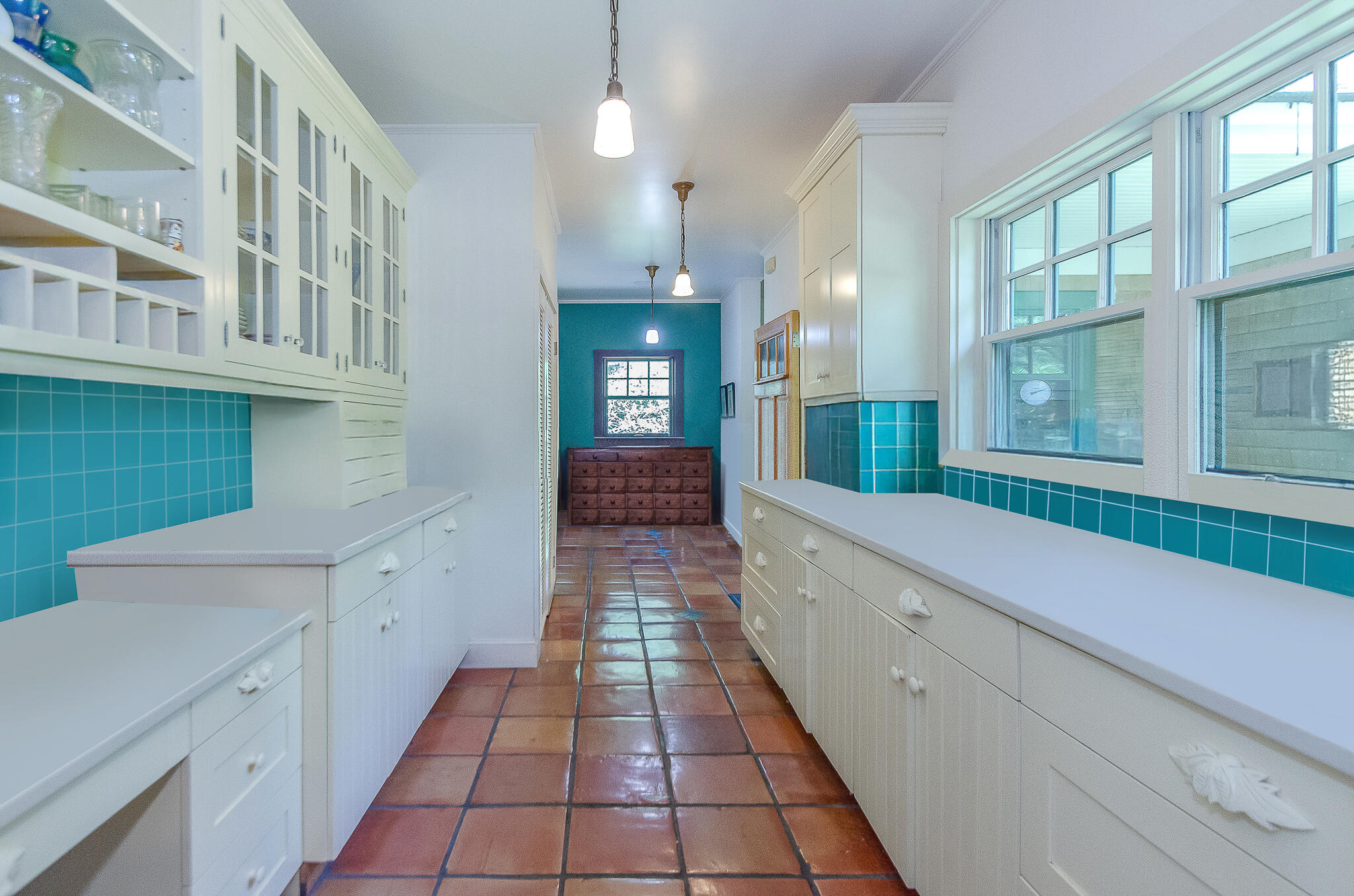 Marion, Massachusetts 02738, United States, 5 Bedrooms Bedrooms, ,4 BathroomsBathrooms,Residential,Active,201638