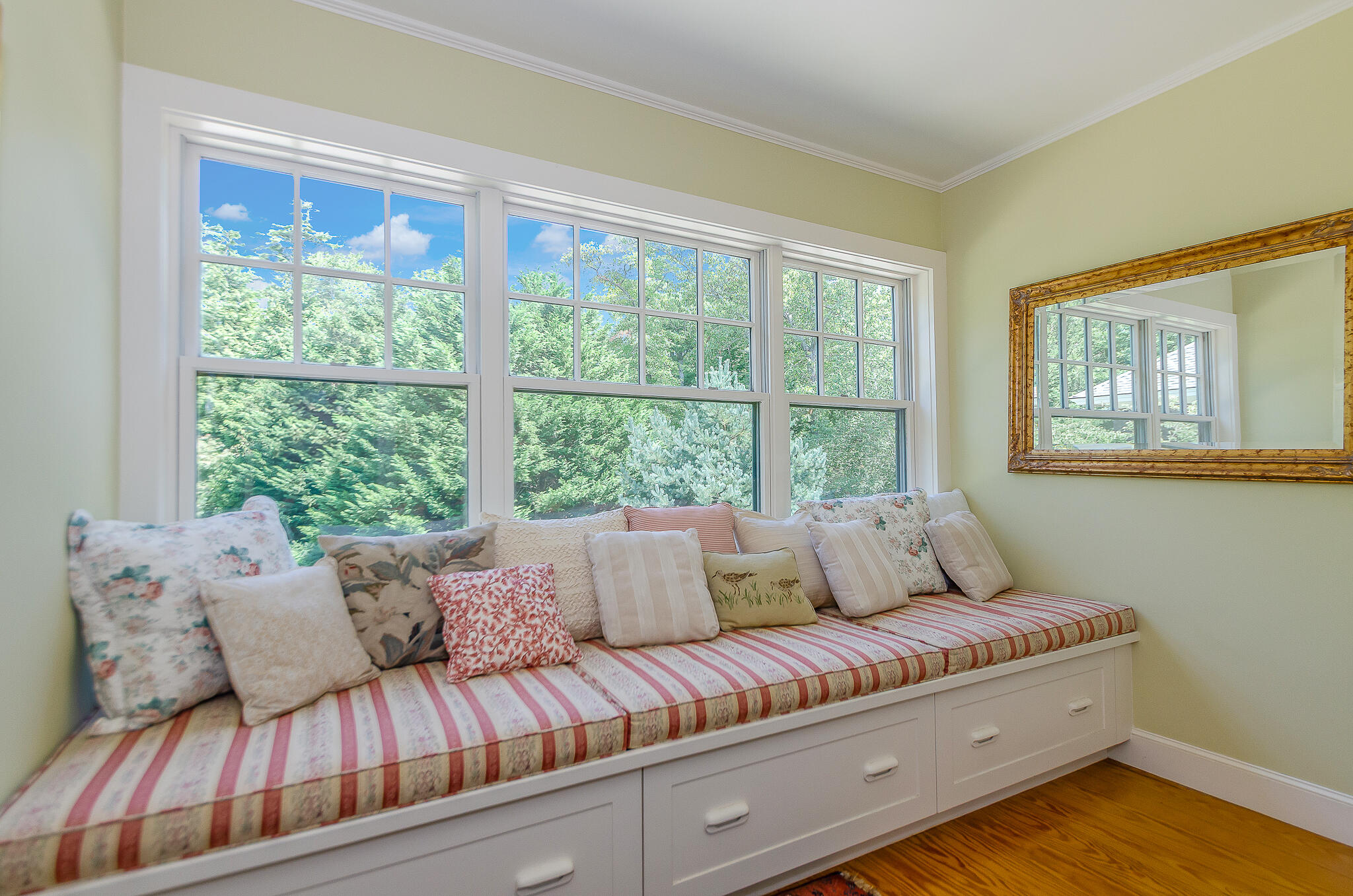 Marion, Massachusetts 02738, United States, 5 Bedrooms Bedrooms, ,4 BathroomsBathrooms,Residential,Active,201638