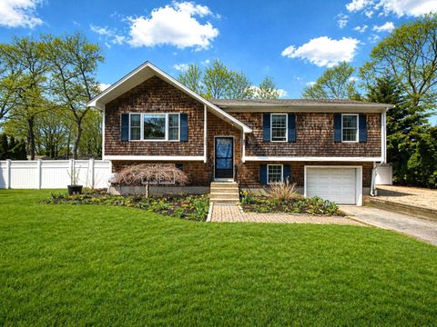 Photo of 104 Seagate Lane, Hyannis, MA 02601 (MLS # 22601679)