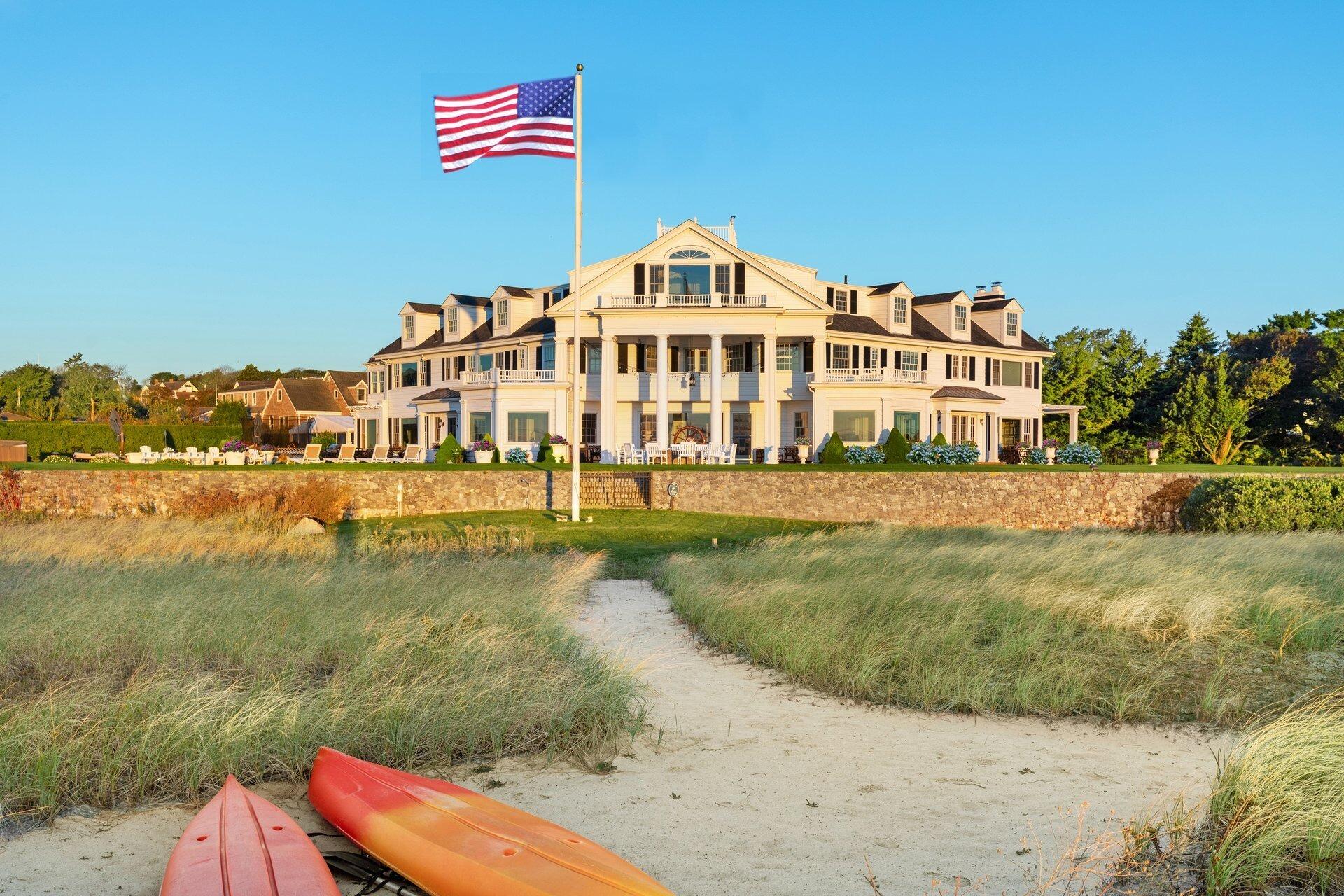 Hyannis Port, Massachusetts 02647, United States, 13 Bedrooms Bedrooms, ,13 BathroomsBathrooms,Residential,Active,247989