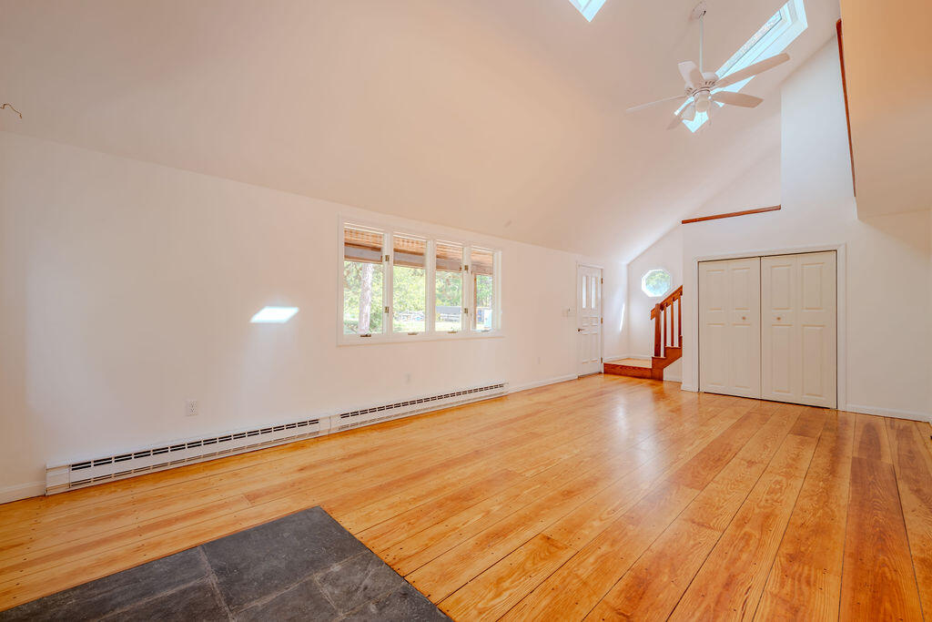 Wellfleet, Massachusetts 02667, United States, 3 Bedrooms Bedrooms, ,2 BathroomsBathrooms,Residential,Active,225945