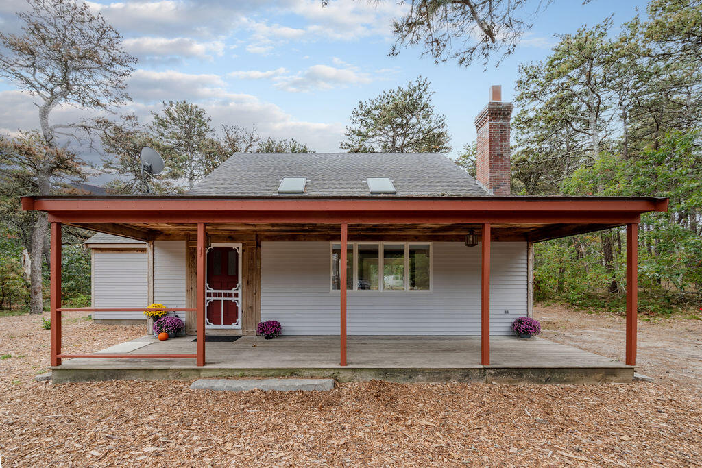 Wellfleet, Massachusetts 02667, United States, 3 Bedrooms Bedrooms, ,2 BathroomsBathrooms,Residential,Active,225945
