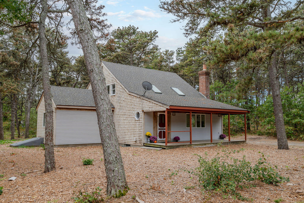 Wellfleet, Massachusetts 02667, United States, 3 Bedrooms Bedrooms, ,2 BathroomsBathrooms,Residential,Active,225945