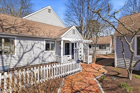 Photo of 100 Mid-Iron Way #UNIT 7027, Mashpee, MA 02649 (MLS # 22601361)