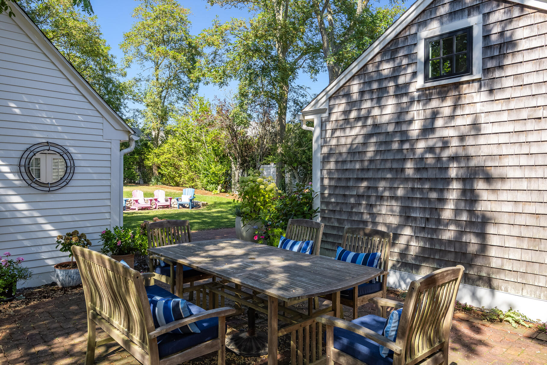 Provincetown, Massachusetts 02657, United States, 4 Bedrooms Bedrooms, ,5 BathroomsBathrooms,Residential,Active,220298