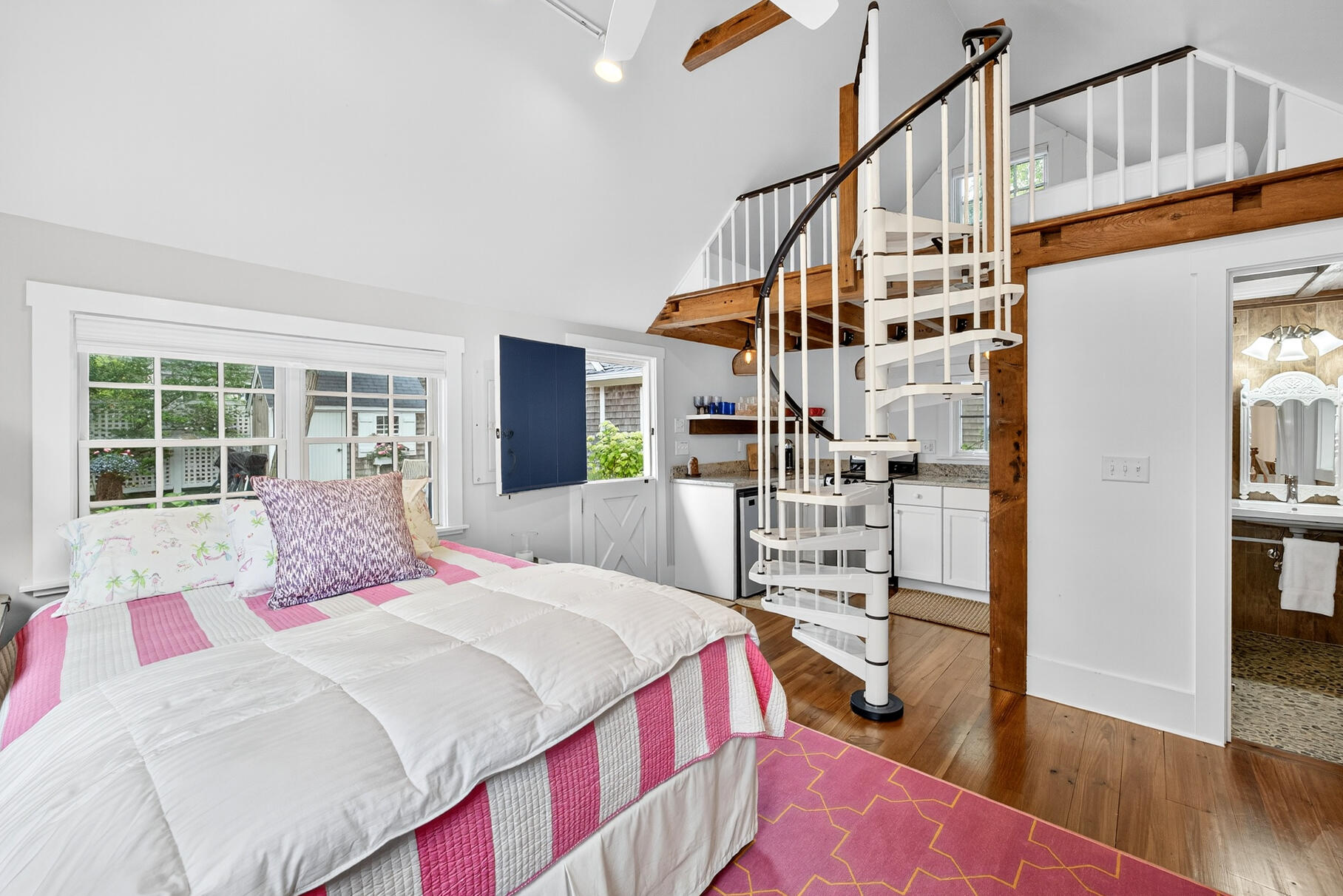 Provincetown, Massachusetts 02657, United States, 4 Bedrooms Bedrooms, ,5 BathroomsBathrooms,Residential,Active,220298