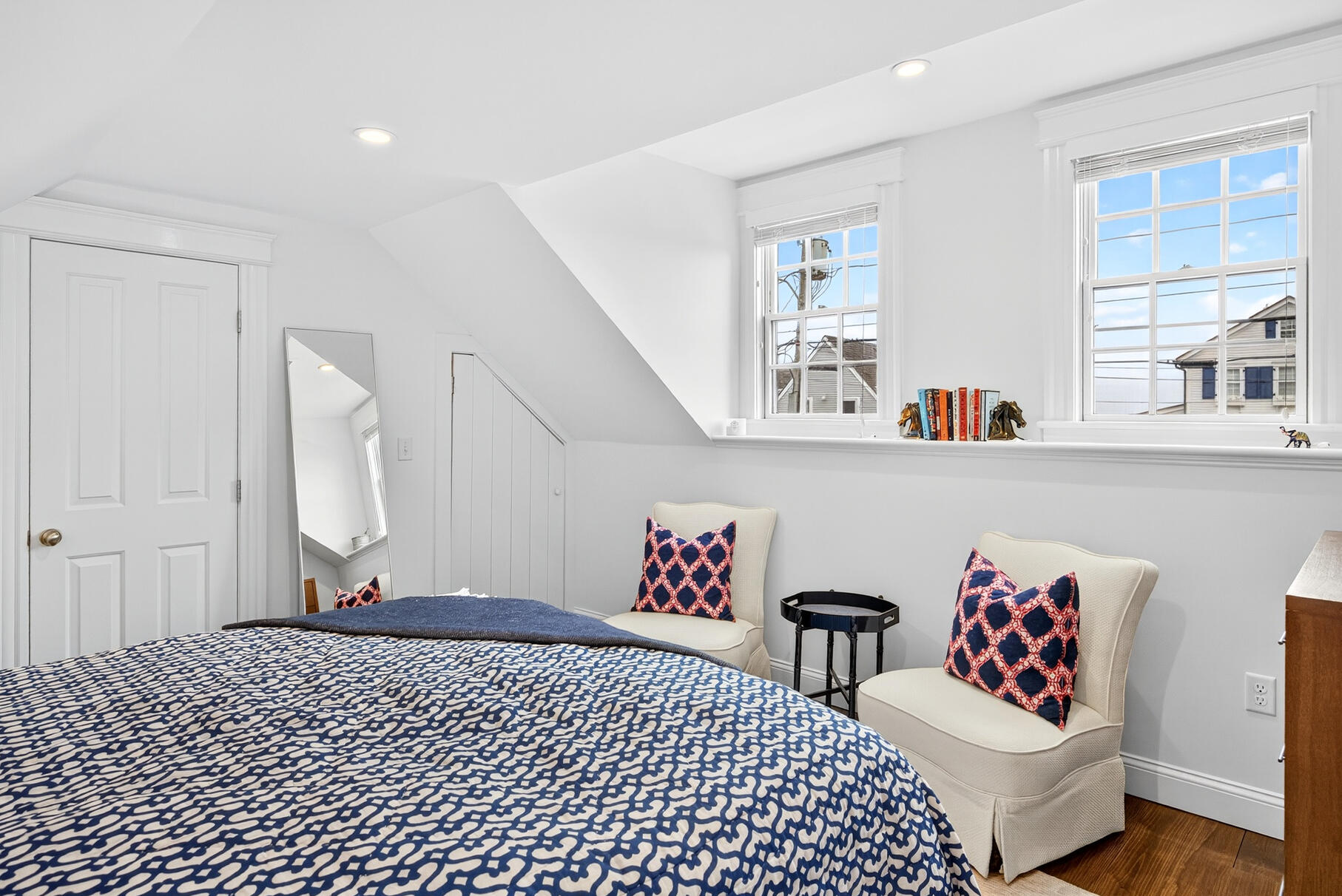 Provincetown, Massachusetts 02657, United States, 4 Bedrooms Bedrooms, ,5 BathroomsBathrooms,Residential,Active,220298