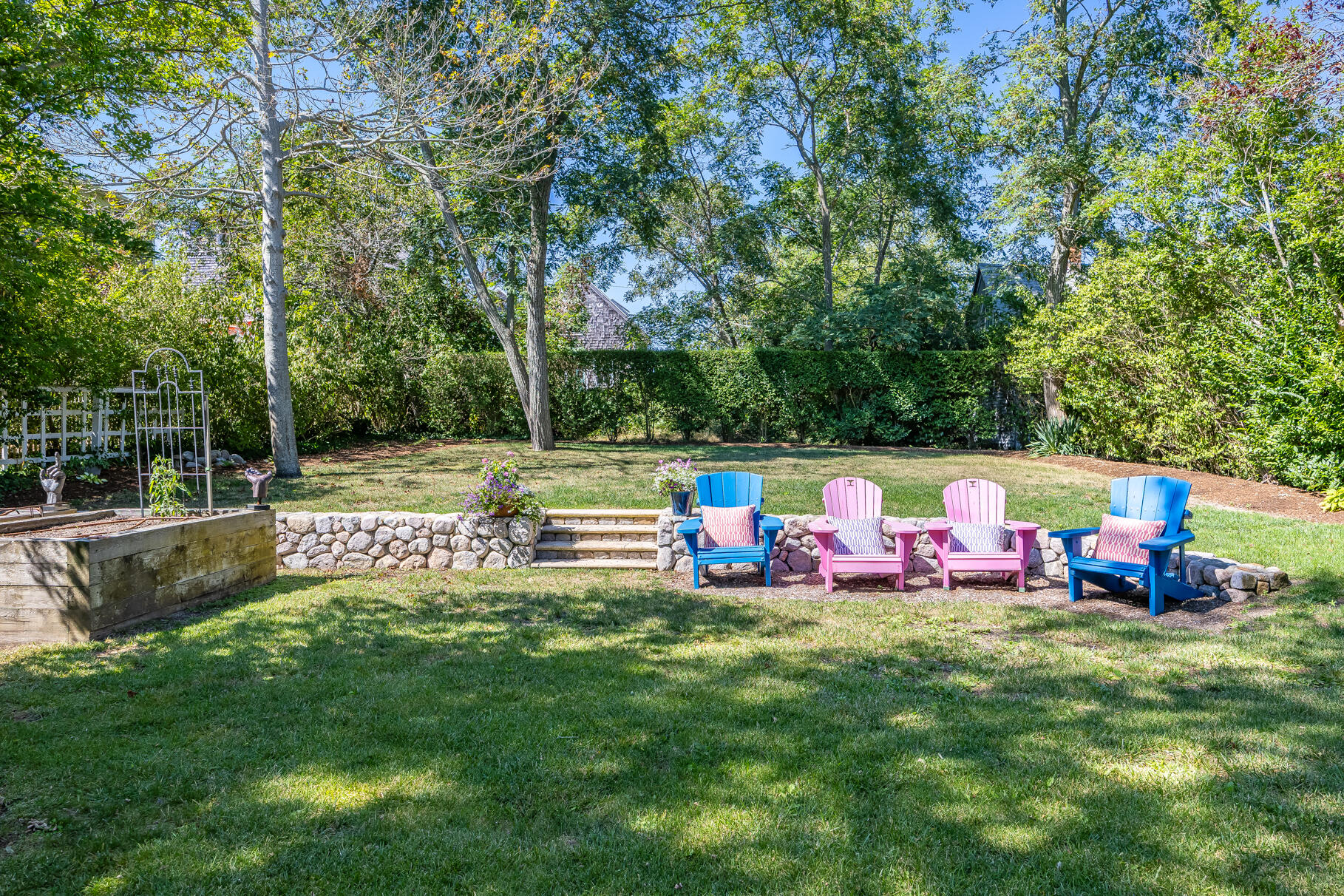 Provincetown, Massachusetts 02657, United States, 4 Bedrooms Bedrooms, ,5 BathroomsBathrooms,Residential,Active,220298