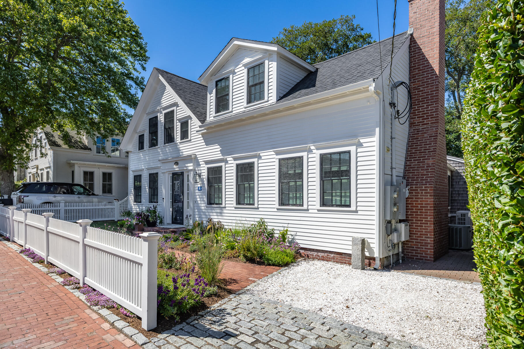Provincetown, Massachusetts 02657, United States, 4 Bedrooms Bedrooms, ,5 BathroomsBathrooms,Residential,Active,220298