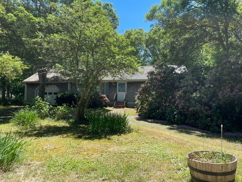 Single Family Residence in Cotuit MA 109 Prudence Lane.jpg