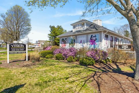 Photo of 87 Davis Straits, Falmouth, MA 02540 (MLS # 22602366)