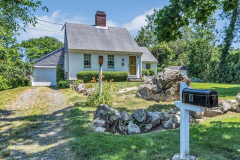 Single Family Residence in Yarmouth Port MA 8 Flintlock Way.jpg