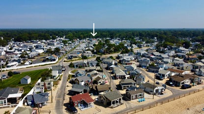 230 Old Wharf Rd # 256 – Investment Home