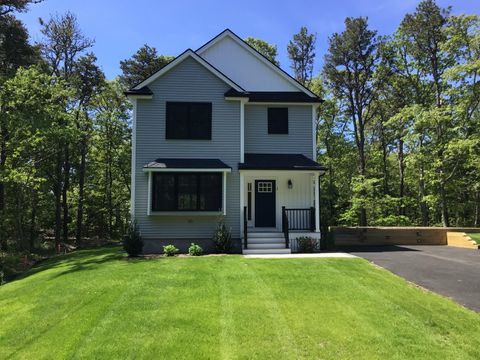 Single Family Residence in Harwich Port MA 3 Mark Lane.jpg