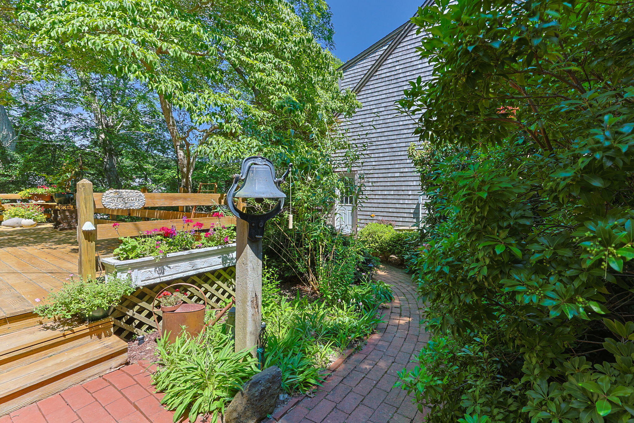 Eastham, Massachusetts 02642, United States, 4 Bedrooms Bedrooms, ,3 BathroomsBathrooms,Residential,Active,168334