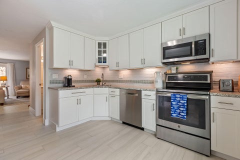 Photo of 287 Ocean Street #UNIT D2, Hyannis, MA 02601 (MLS # 22602001)