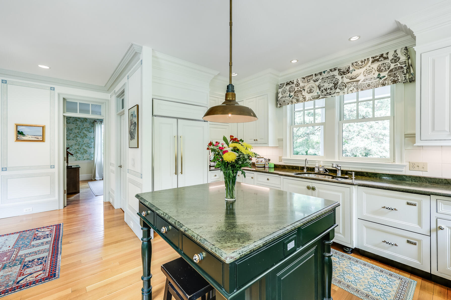 Osterville, Massachusetts 02655, United States, 5 Bedrooms Bedrooms, ,6 BathroomsBathrooms,Residential,Active,98907