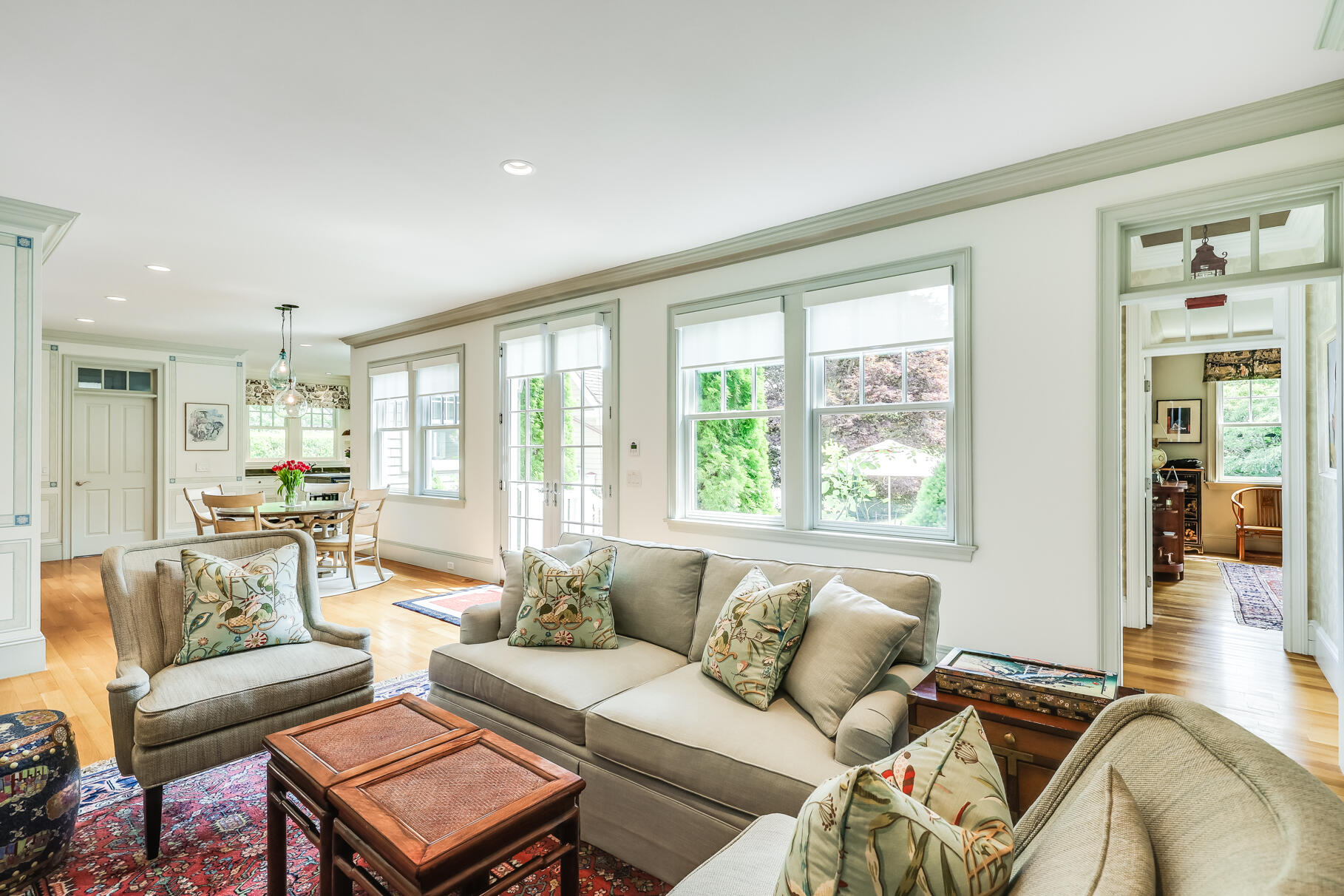 Osterville, Massachusetts 02655, United States, 5 Bedrooms Bedrooms, ,6 BathroomsBathrooms,Residential,Active,98907