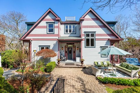 Photo of 10 Somerset Road, Provincetown, MA 02657 (MLS # 22602033)