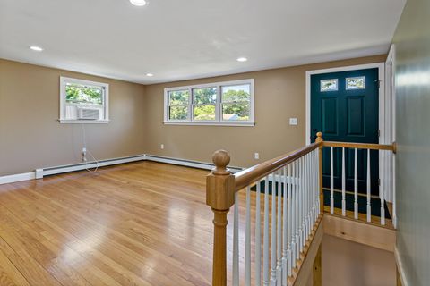 Single Family Residence in East Falmouth MA 69 Prince Henry Drive 15.jpg
