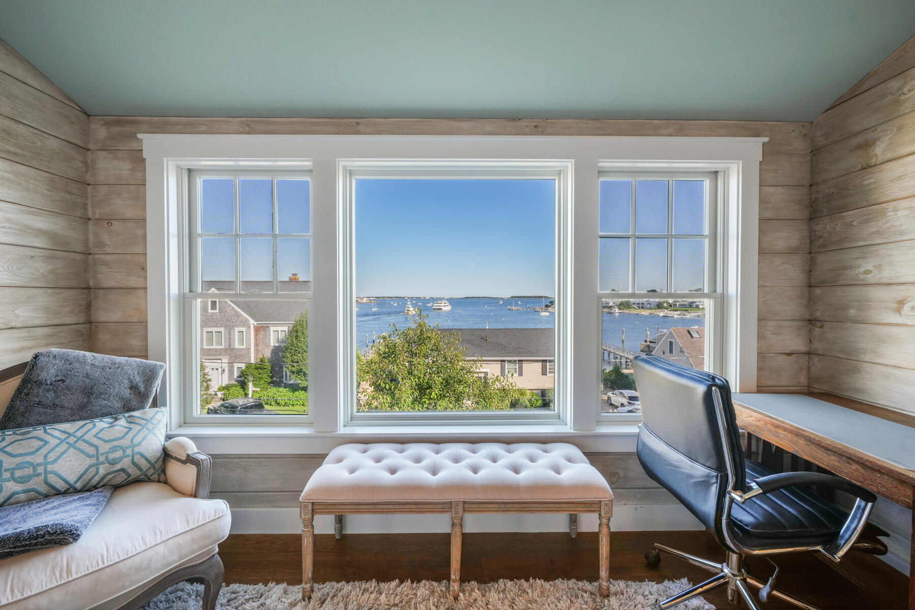 Hyannis, Massachusetts 02601, United States, 6 Bedrooms Bedrooms, ,3 BathroomsBathrooms,Residential,Active,66864