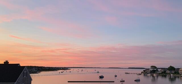 Hyannis, Massachusetts 02601, United States, 6 Bedrooms Bedrooms, ,3 BathroomsBathrooms,Residential,Active,66864