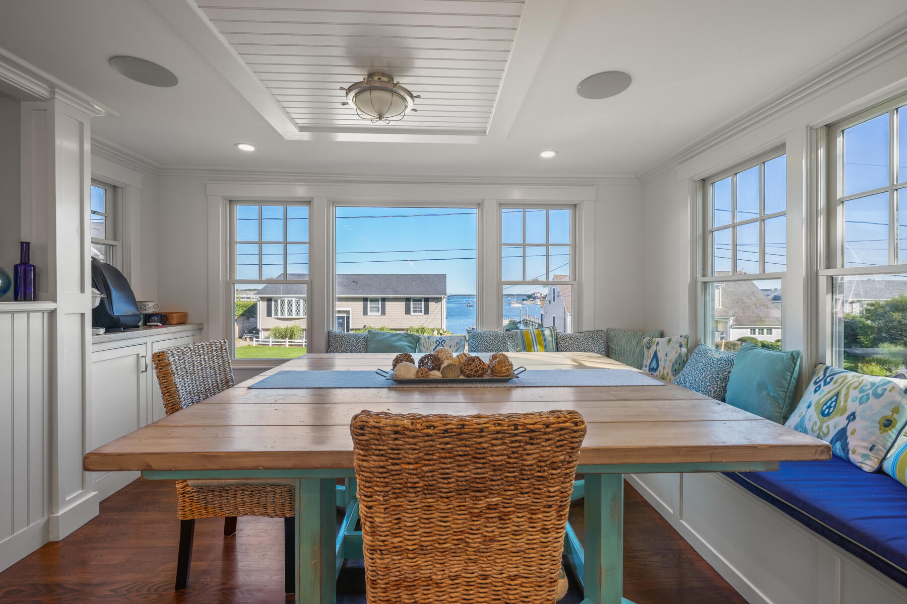 Hyannis, Massachusetts 02601, United States, 6 Bedrooms Bedrooms, ,3 BathroomsBathrooms,Residential,Active,66864