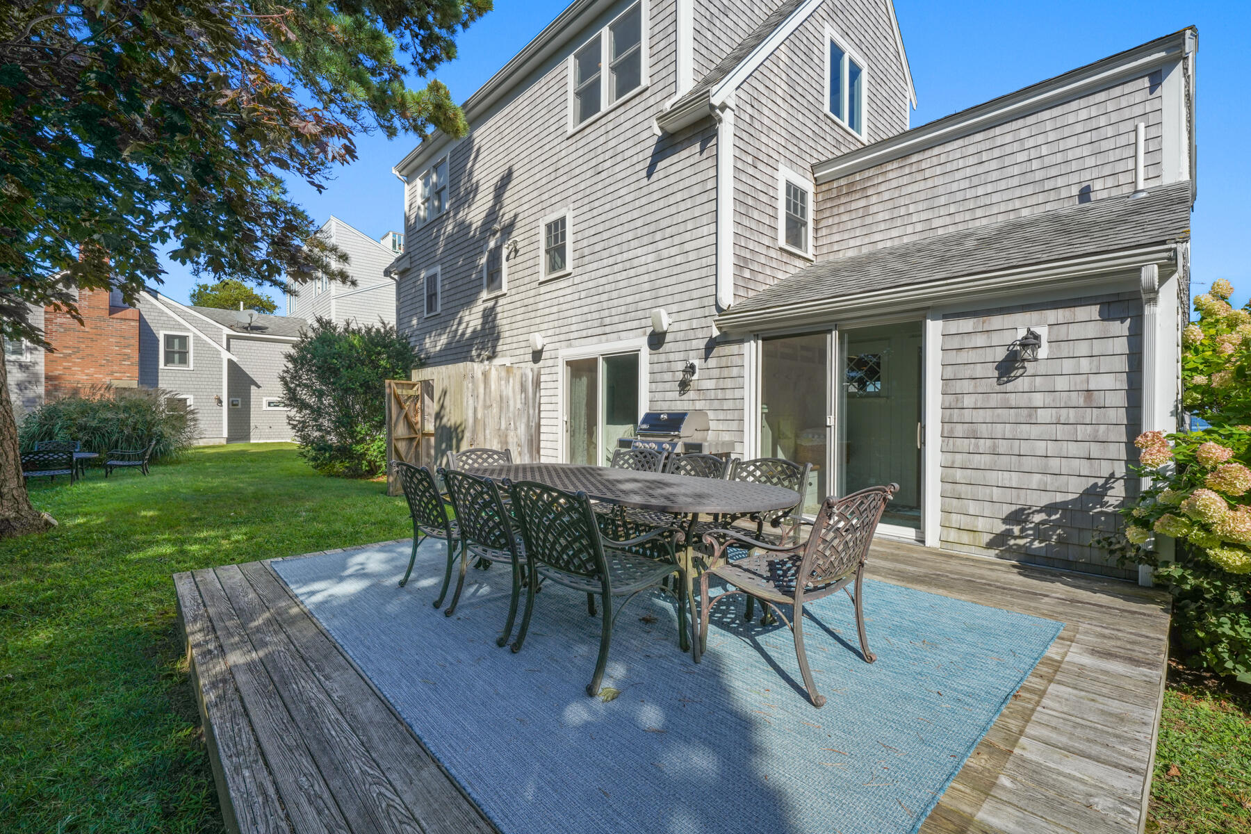 Hyannis, Massachusetts 02601, United States, 6 Bedrooms Bedrooms, ,3 BathroomsBathrooms,Residential,Active,66864