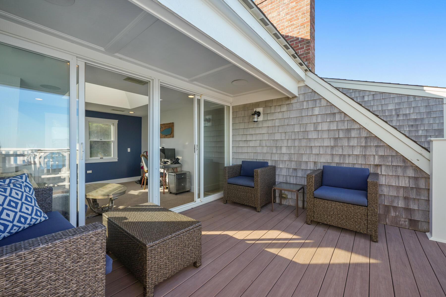 Hyannis, Massachusetts 02601, United States, 6 Bedrooms Bedrooms, ,3 BathroomsBathrooms,Residential,Active,66864