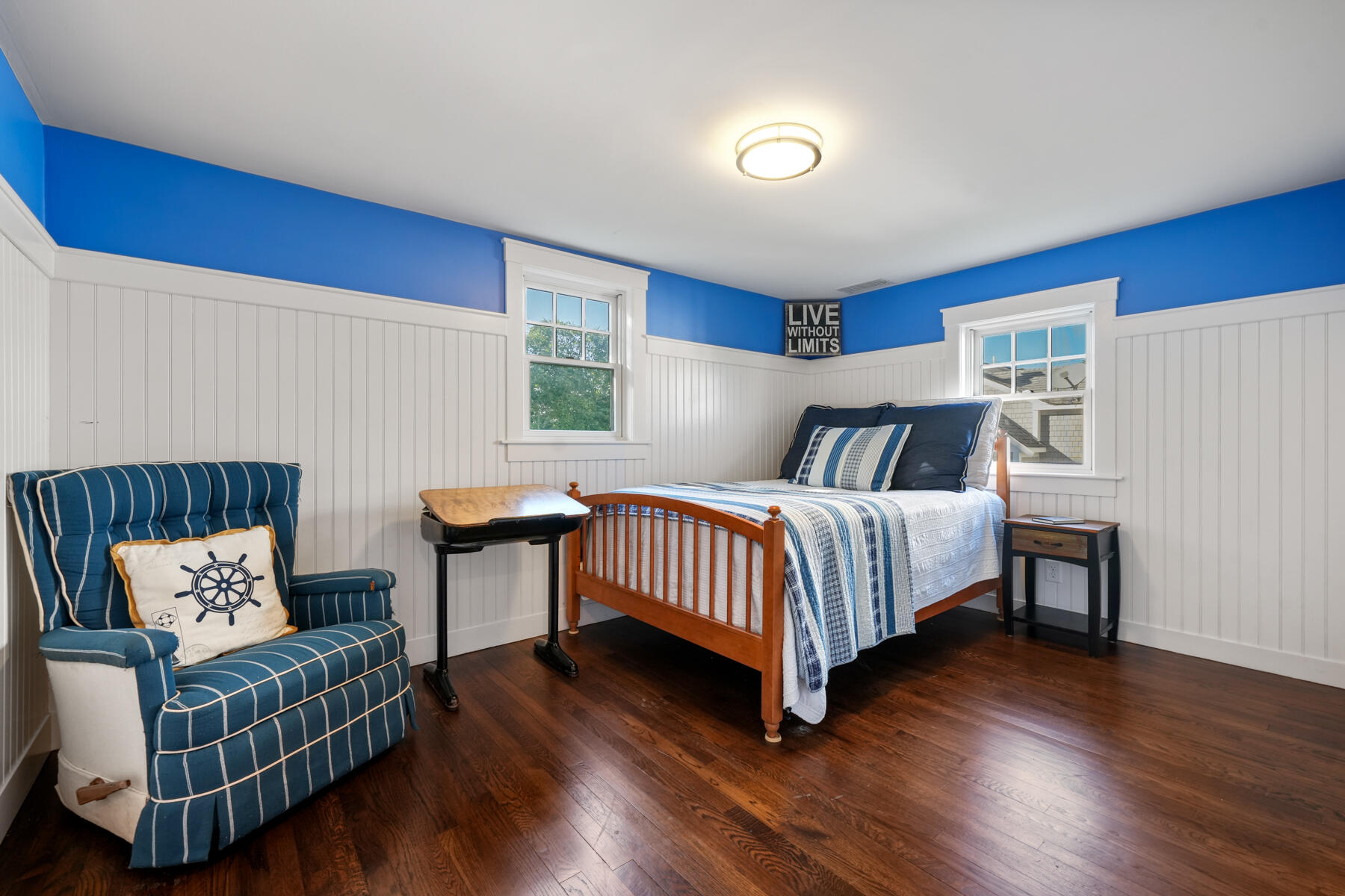 Hyannis, Massachusetts 02601, United States, 6 Bedrooms Bedrooms, ,3 BathroomsBathrooms,Residential,Active,66864