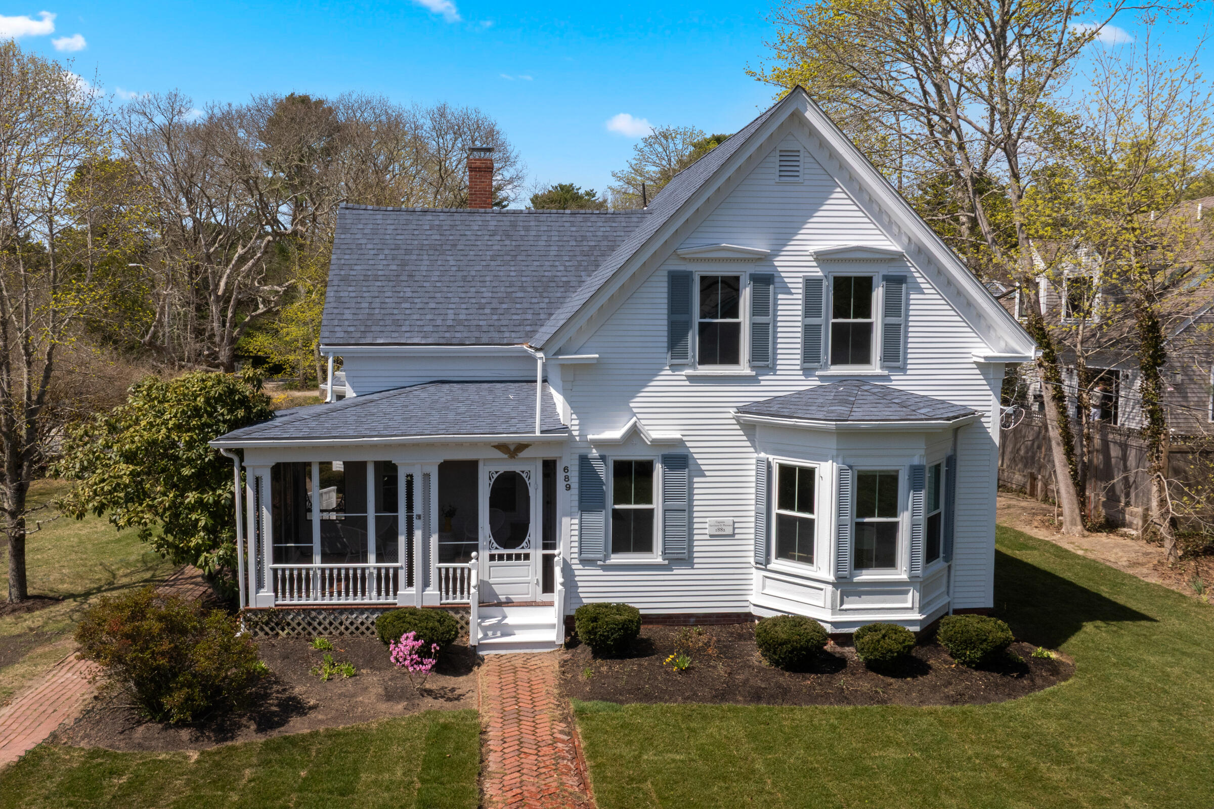 Cotuit, Massachusetts 02635, United States, 4 Bedrooms Bedrooms, ,3 BathroomsBathrooms,Residential,Active,114546