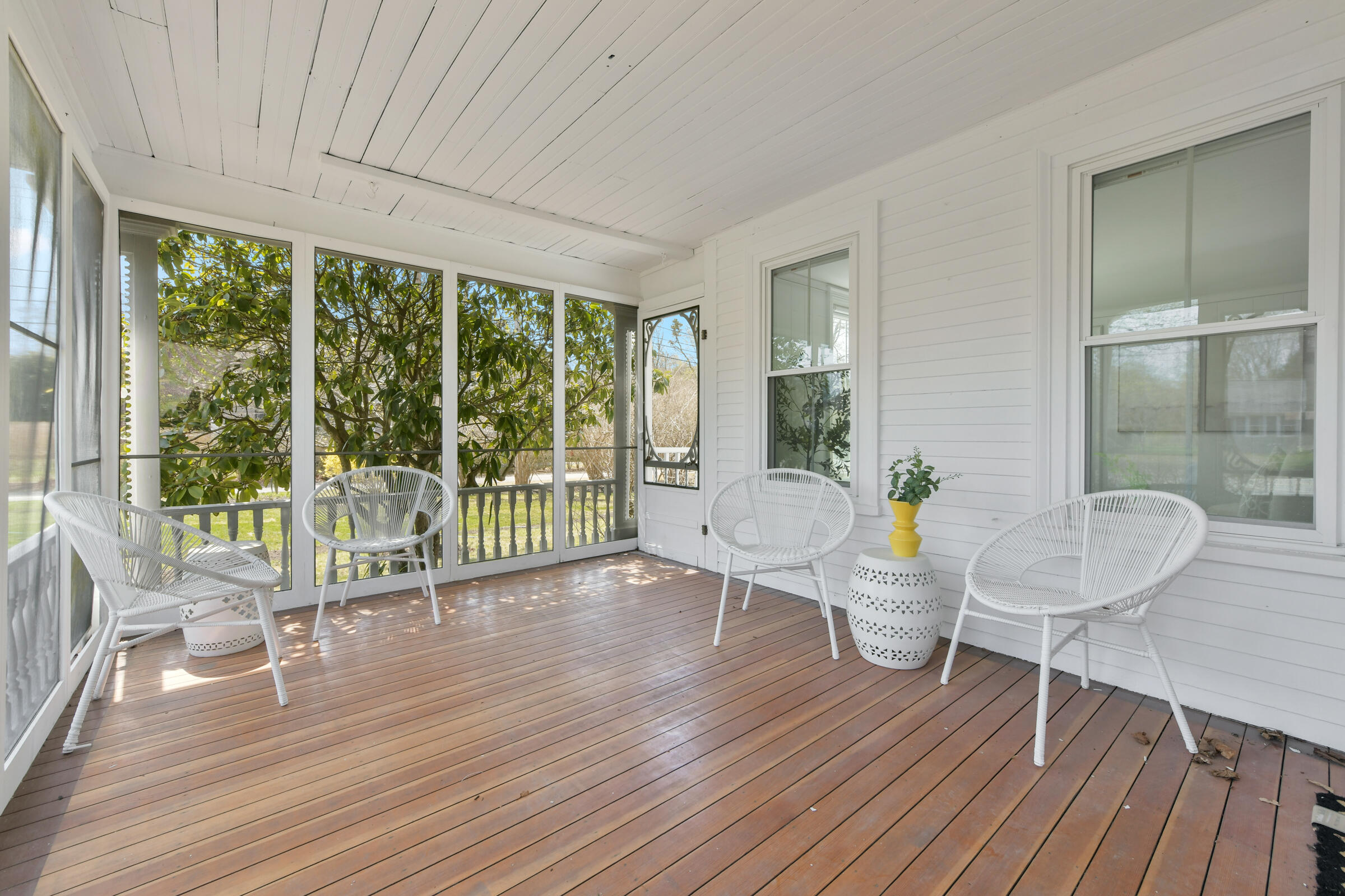 Cotuit, Massachusetts 02635, United States, 4 Bedrooms Bedrooms, ,3 BathroomsBathrooms,Residential,Active,114546