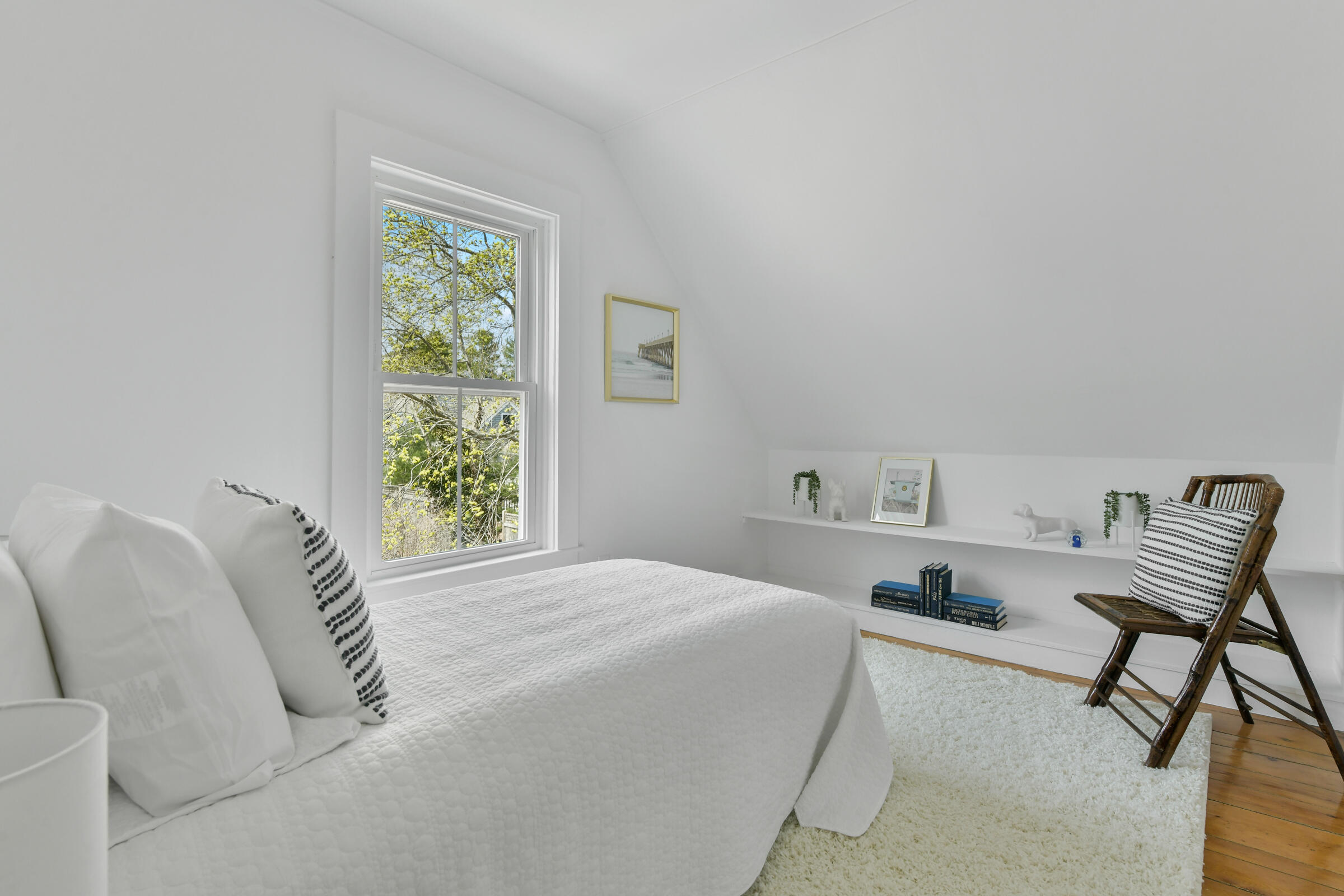 Cotuit, Massachusetts 02635, United States, 4 Bedrooms Bedrooms, ,3 BathroomsBathrooms,Residential,Active,114546